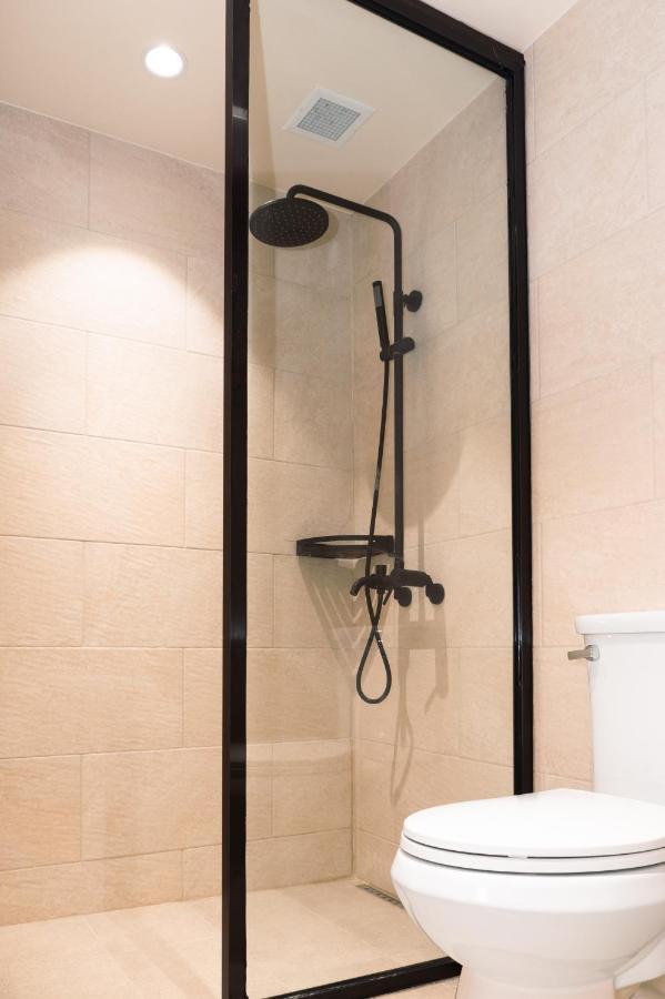 טומון Hotel Tano Guam מראה חיצוני תמונה